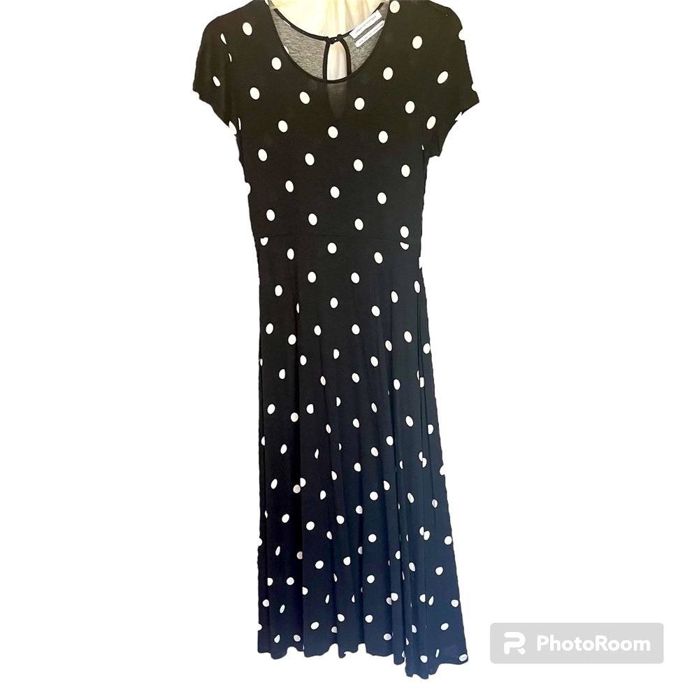 Urban Outfitters Polkadot Black & White Calf Length. Short Sleeve Casual Dress.